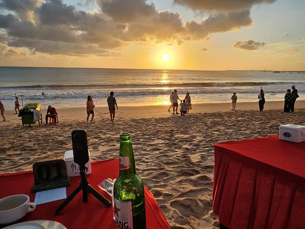 ビーチでのサンセット